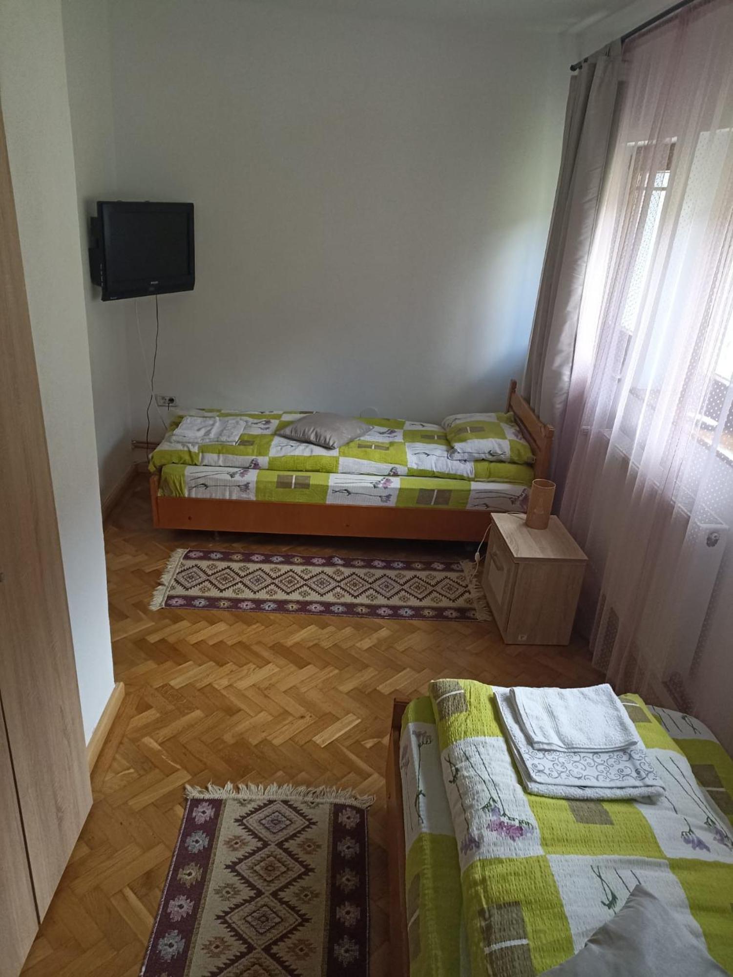 Pensiunea Costeşti