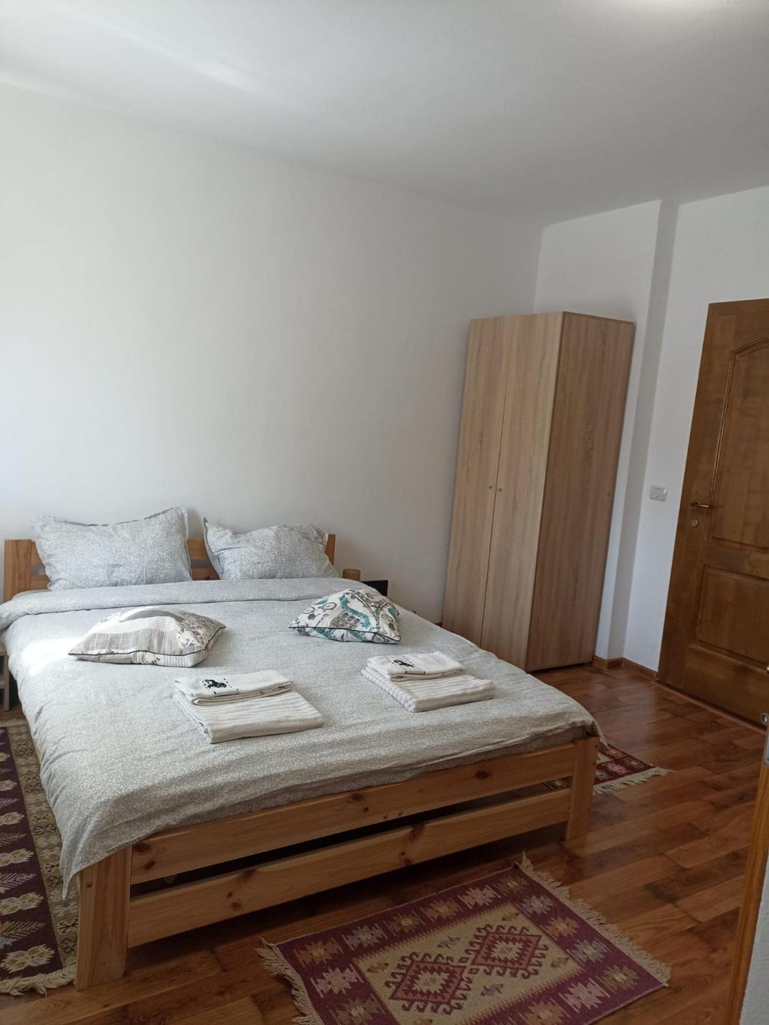 Maison d'hôtes Pensiunea Costeşti